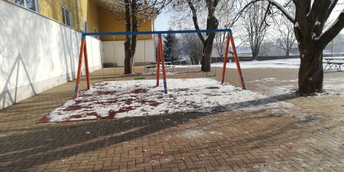 Négyüléses hintaállvány (fém)